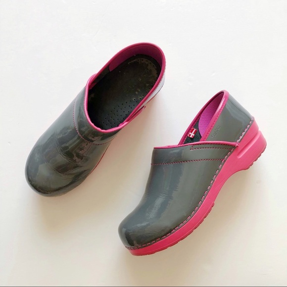 sanita xenia clogs